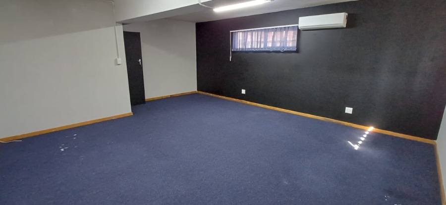 To Let commercial Property for Rent in Greenfields Eastern Cape